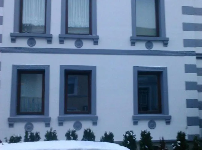 Pensión Monteurzimmer Lützow 3*